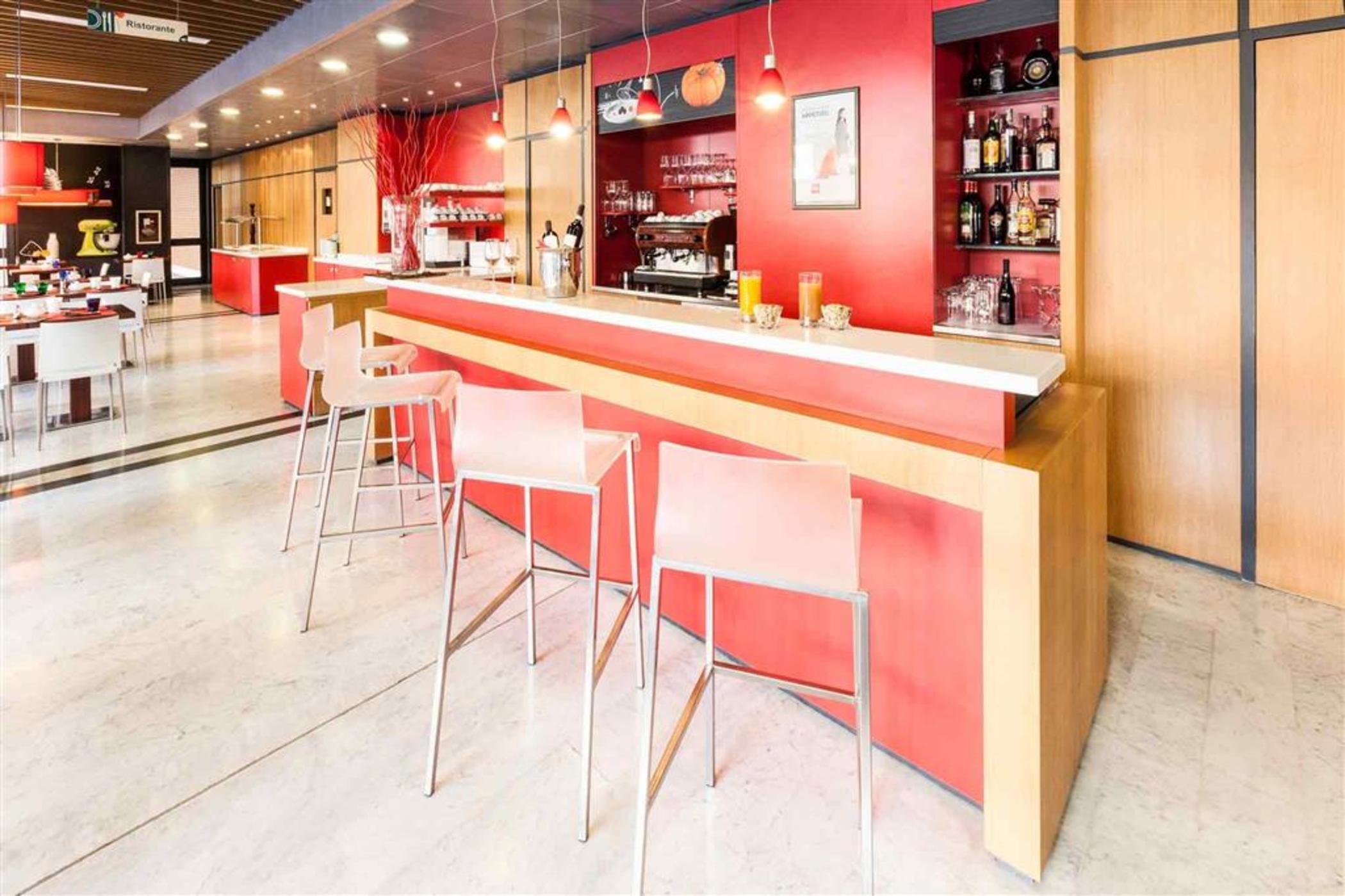 Ibis Fiera 3*