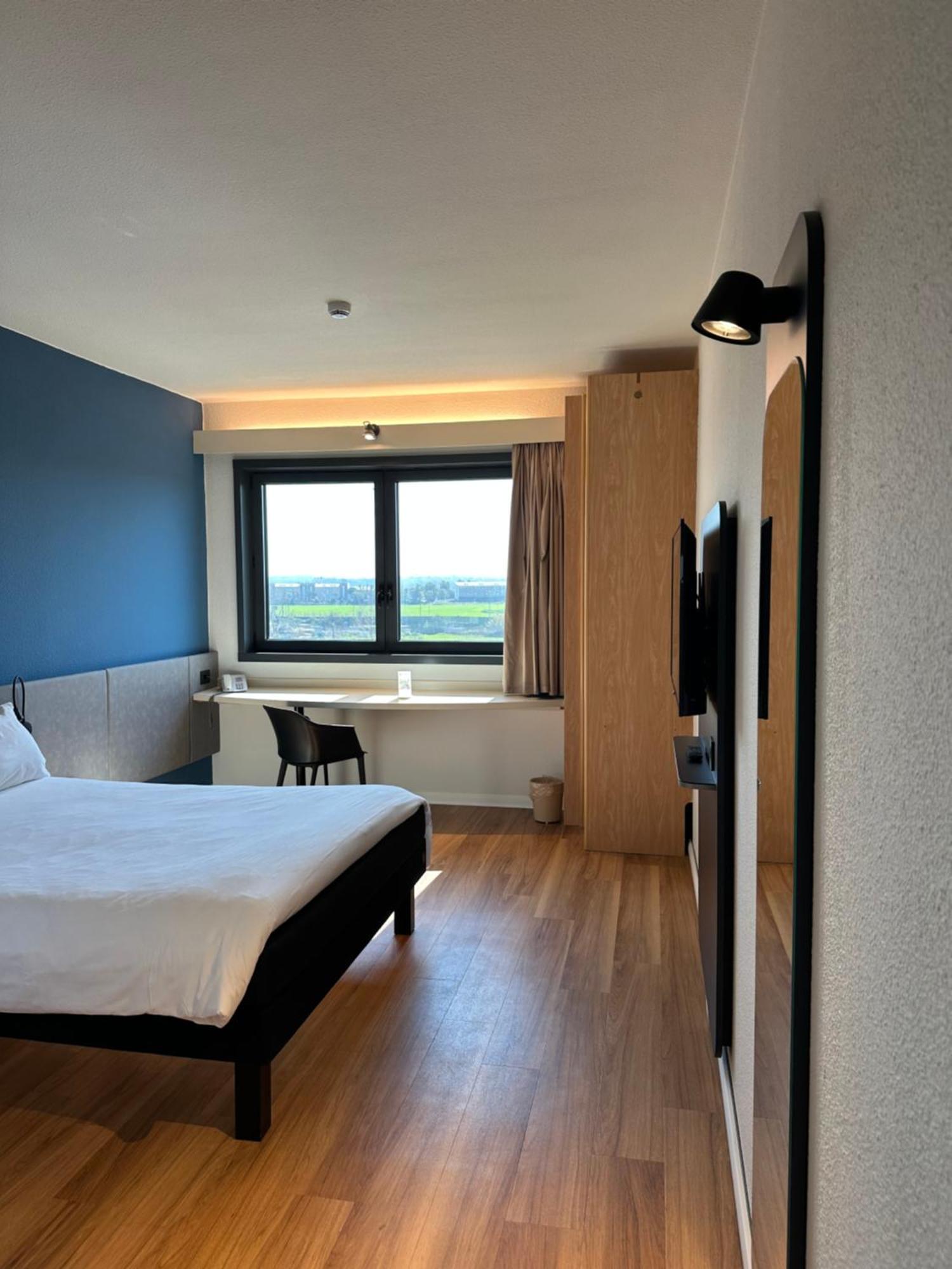 Ibis Fiera
