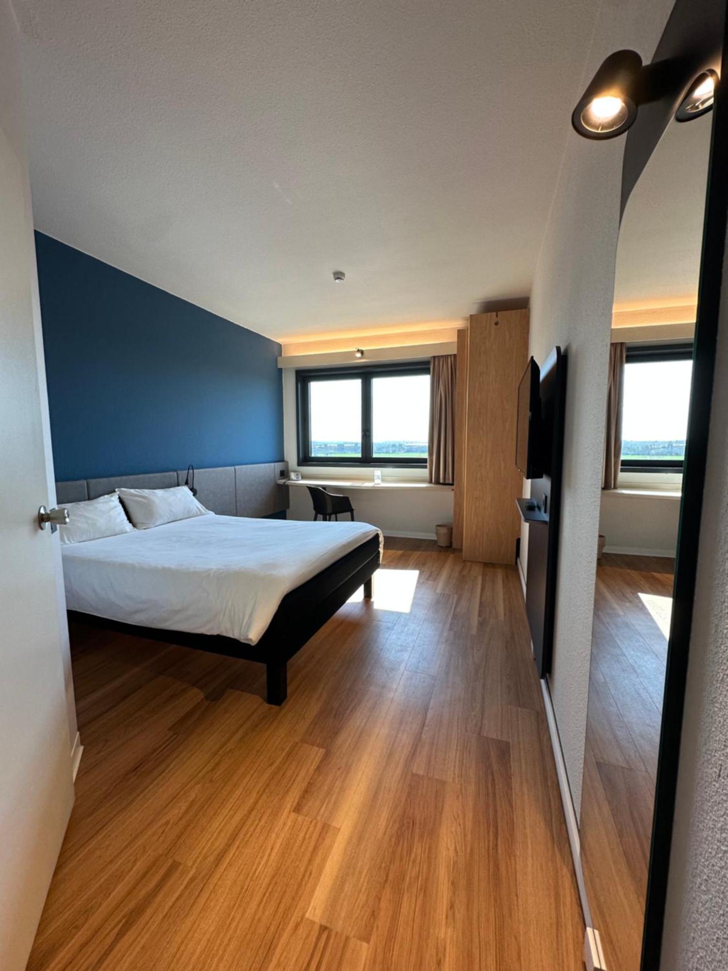 Ibis Fiera