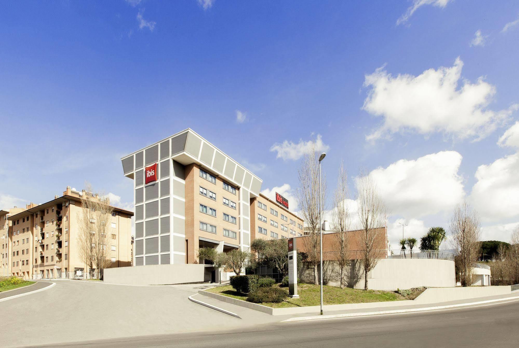 Hotel Ibis Fiera 3*